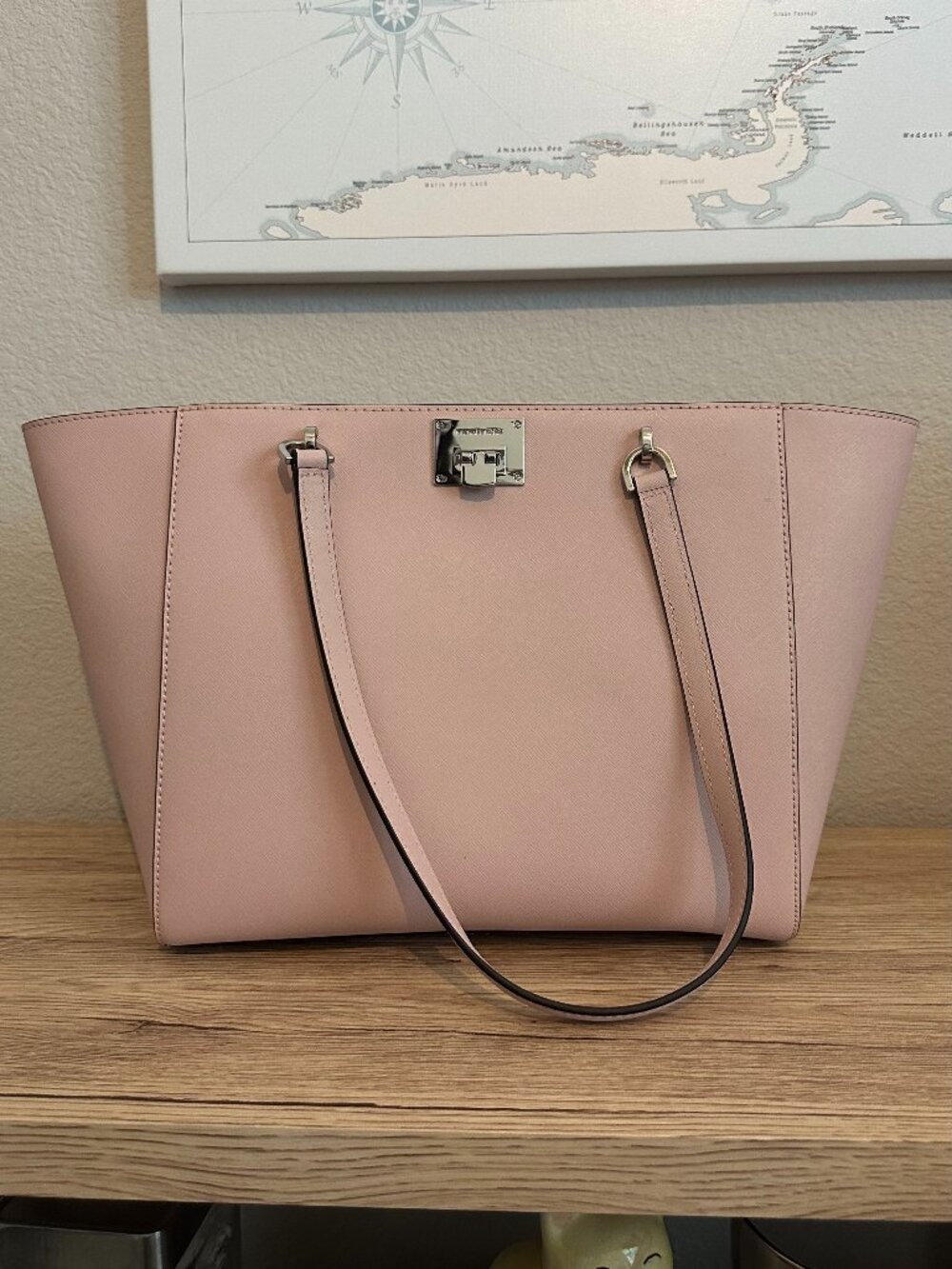 Michael Kors Tina Large Tote NWT